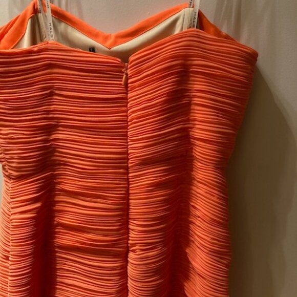 Halston Heritage coral strapless gown - Picture 4 of 5